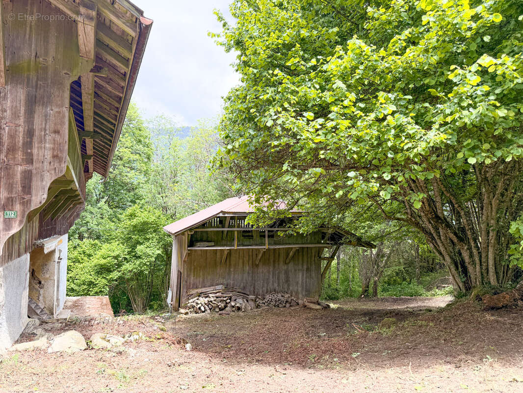 Maison à LA RIVIERE-ENVERSE