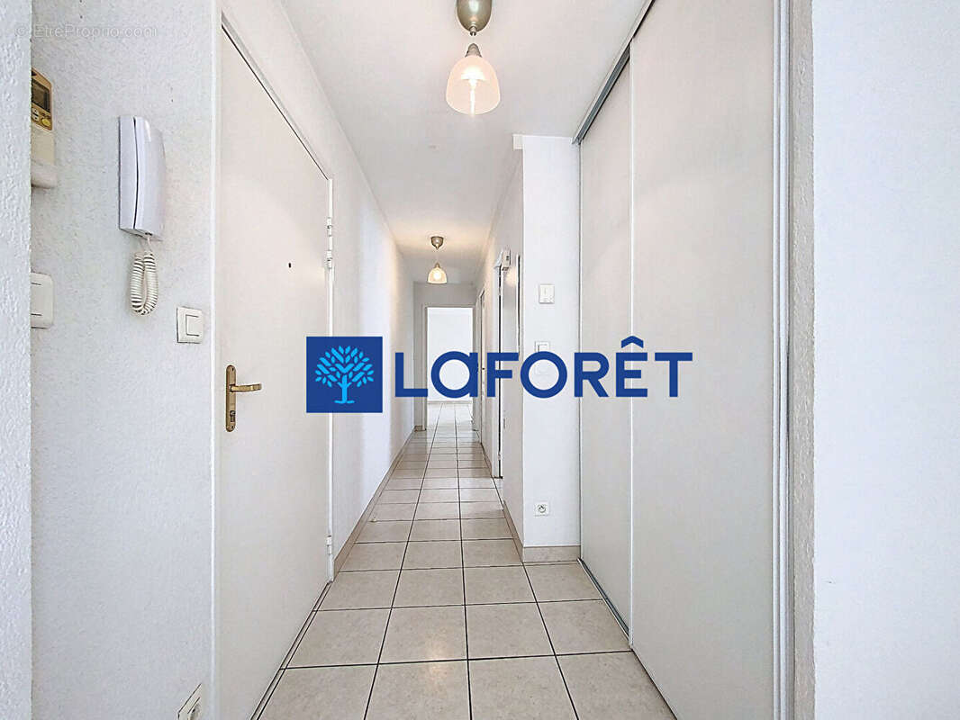 Appartement à SANARY-SUR-MER