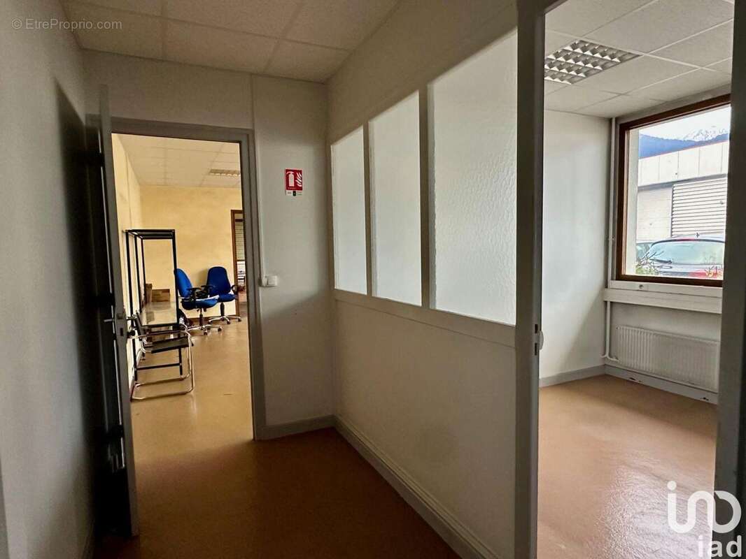 Photo 5 - Commerce à ALBERTVILLE