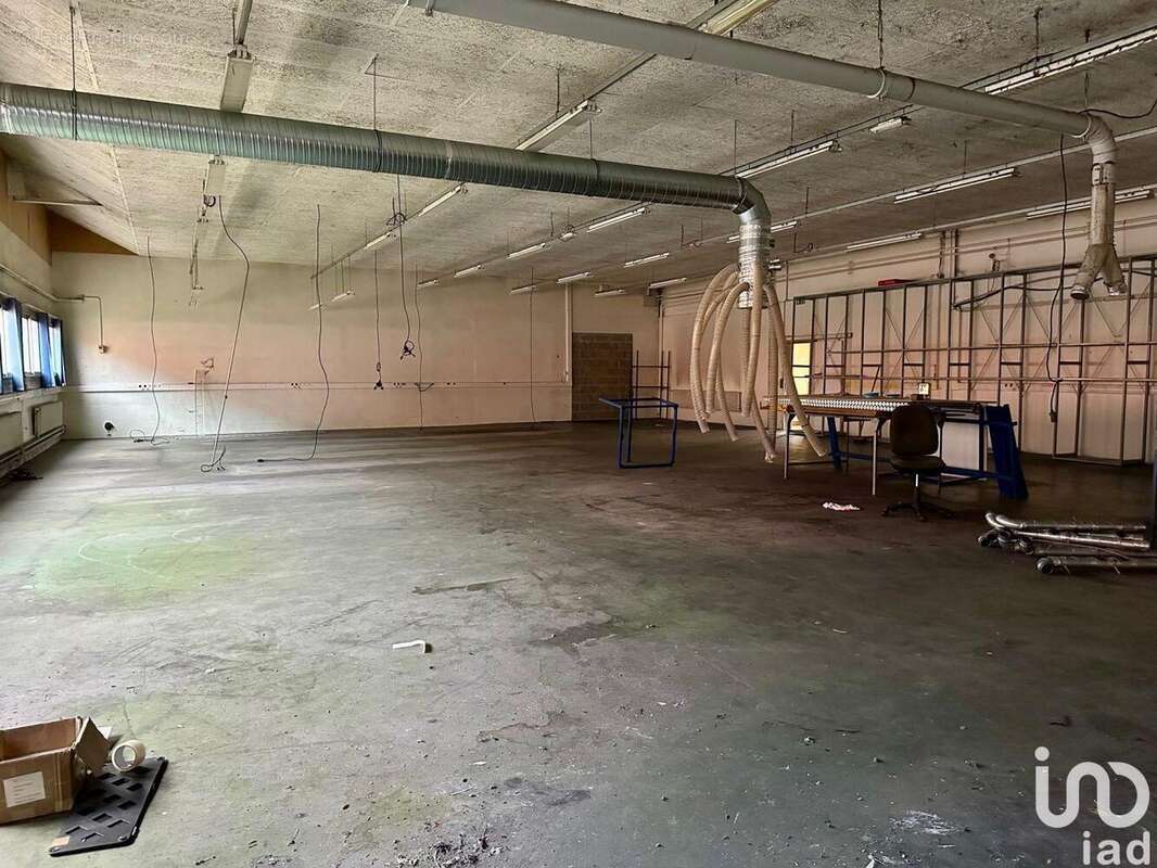 Photo 6 - Commerce à ALBERTVILLE