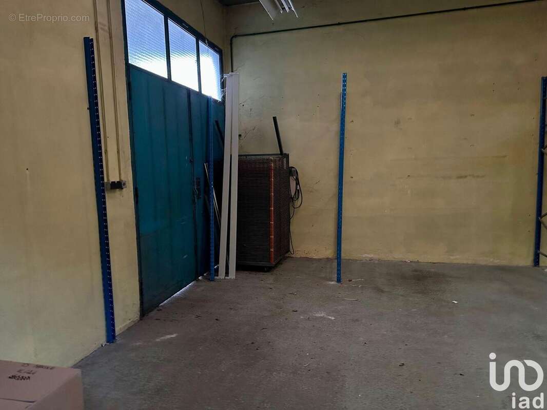 Photo 7 - Commerce à ALBERTVILLE