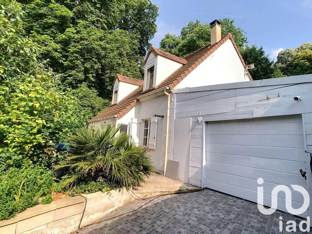 Photo 1 - Maison à ORMOY-LA-RIVIERE