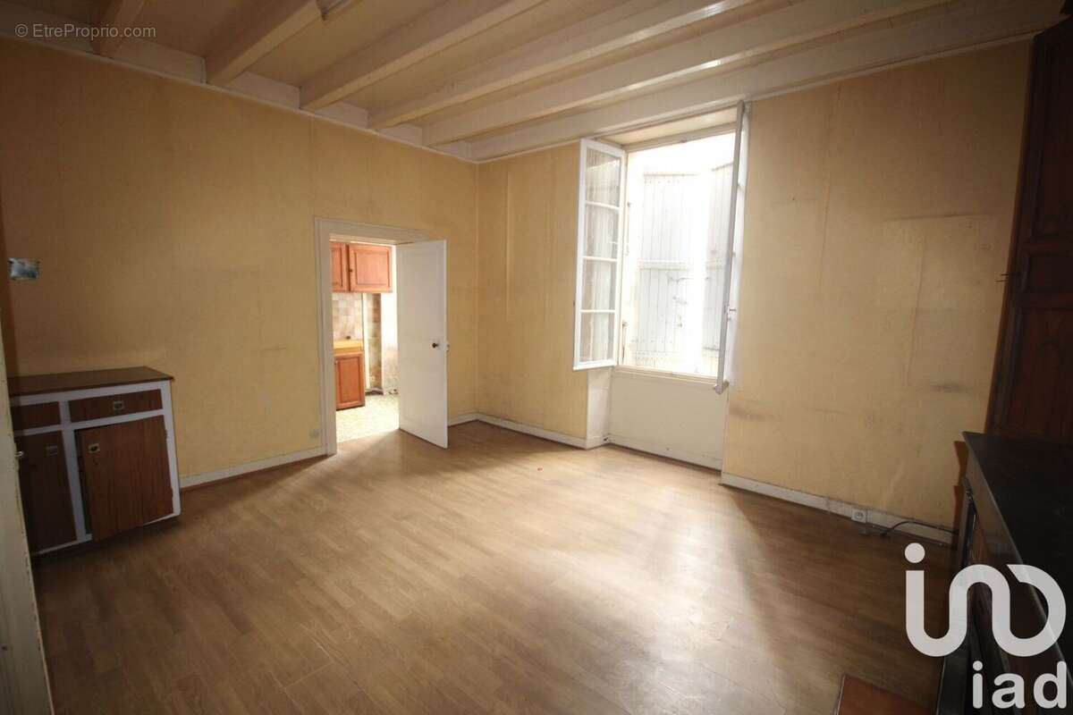 Photo 7 - Maison à NEUVICQ-LE-CHATEAU