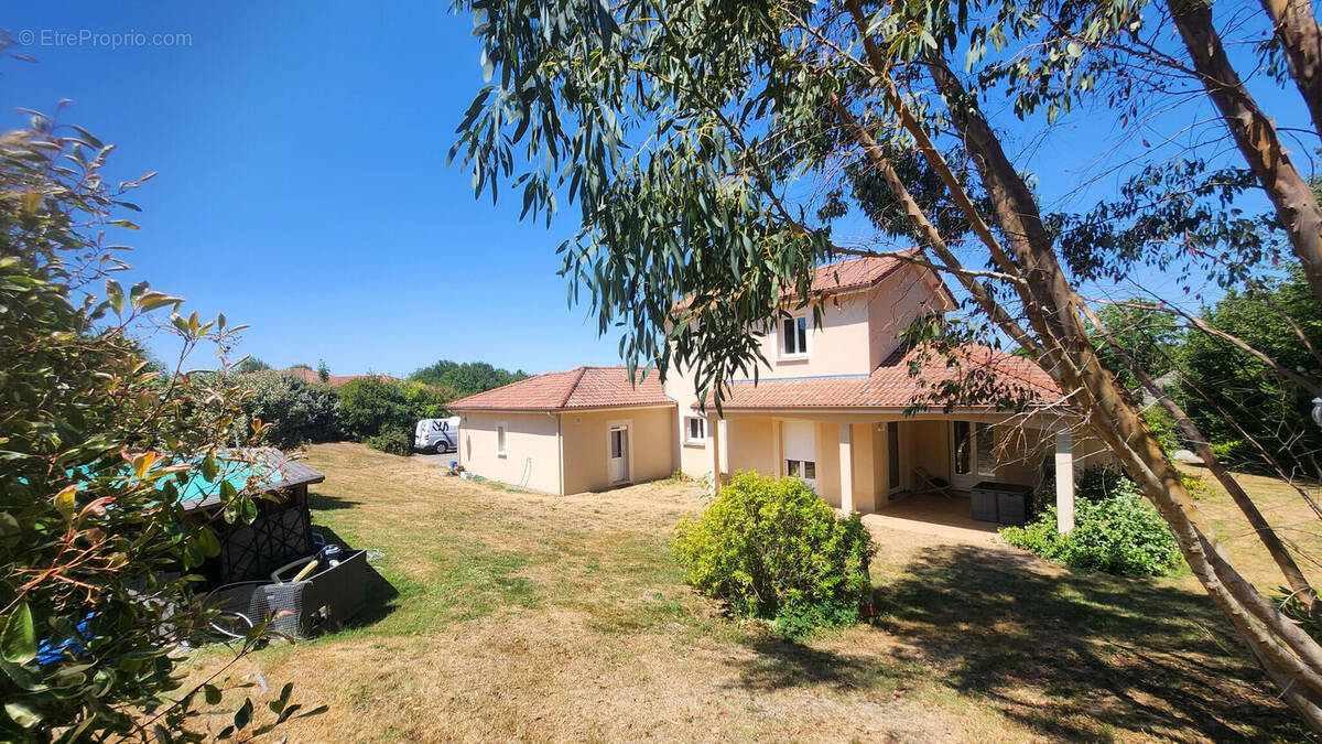 Photo 1 - Maison à BESSINES-SUR-GARTEMPE