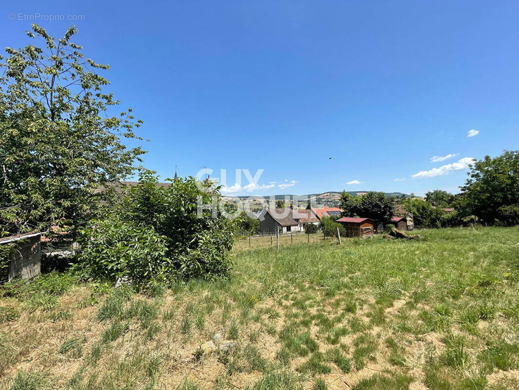 Terrain à SAINT-SYMPHORIEN-DE-MARMAGNE