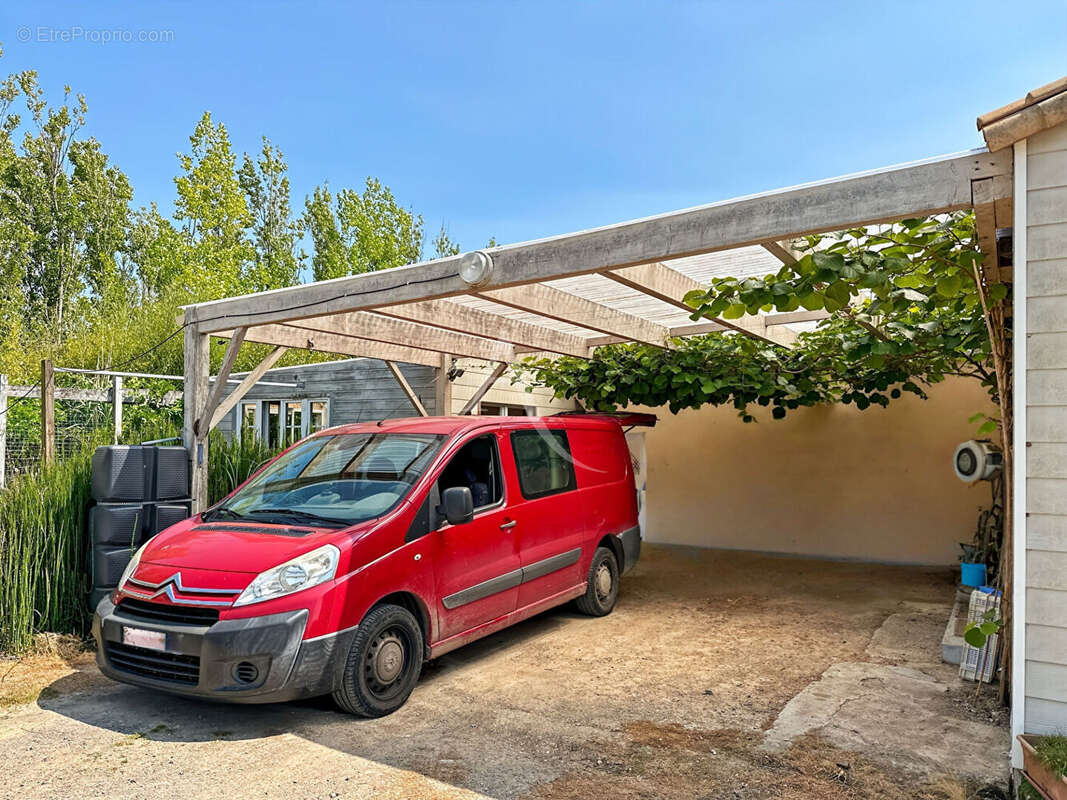 Maison à LE PERRIER