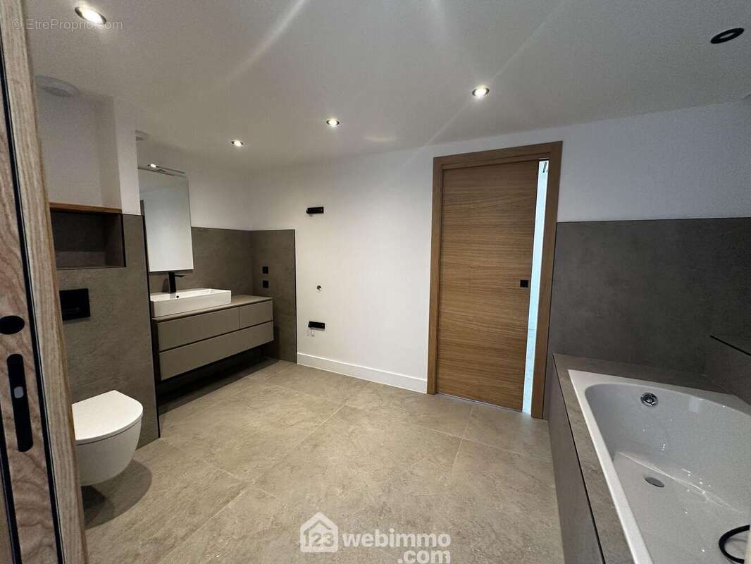 Appartement à BAILLARGUES