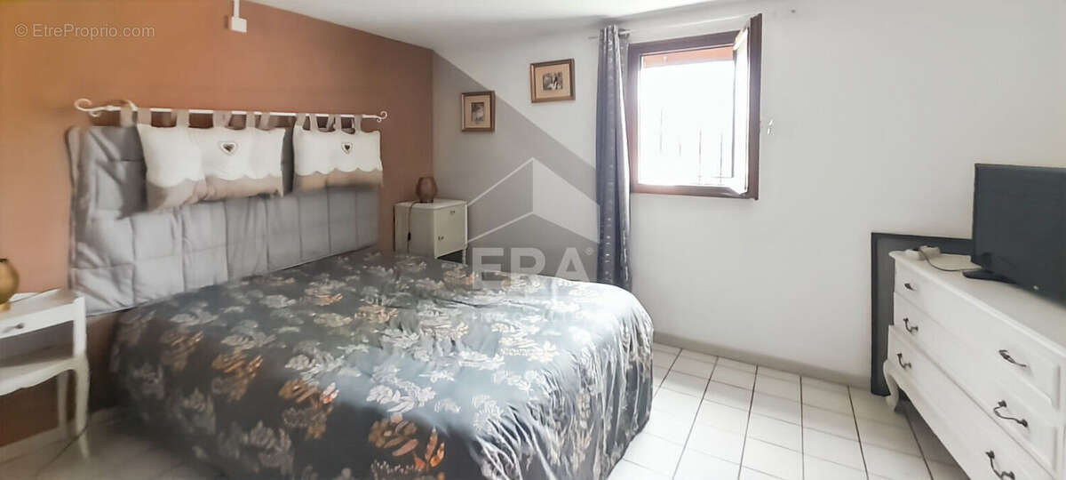 Maison à SAINT-ETIENNE-DU-GRES