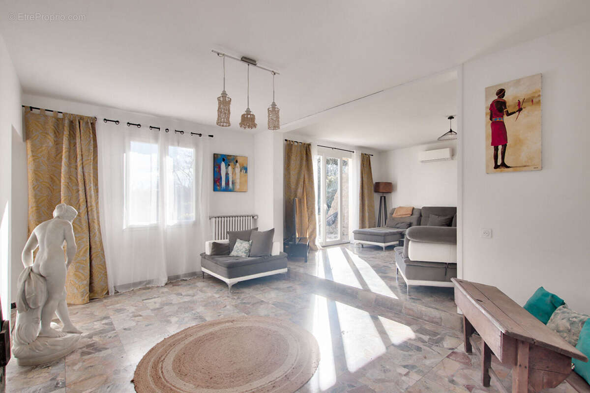 Maison à DRAGUIGNAN