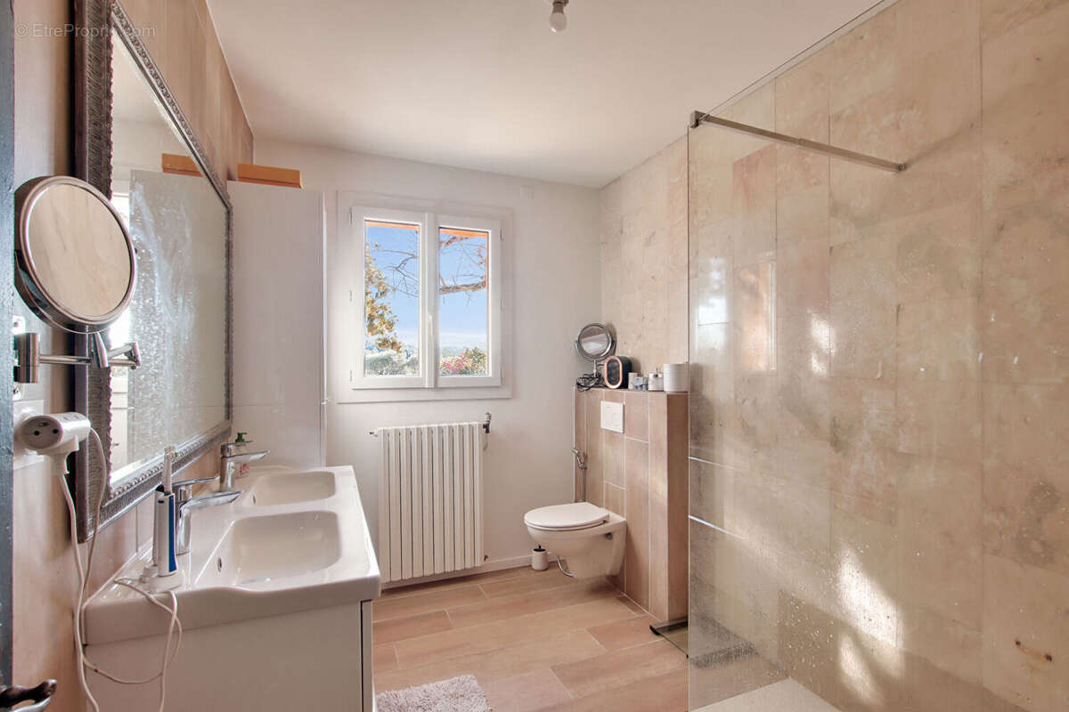 Maison à DRAGUIGNAN