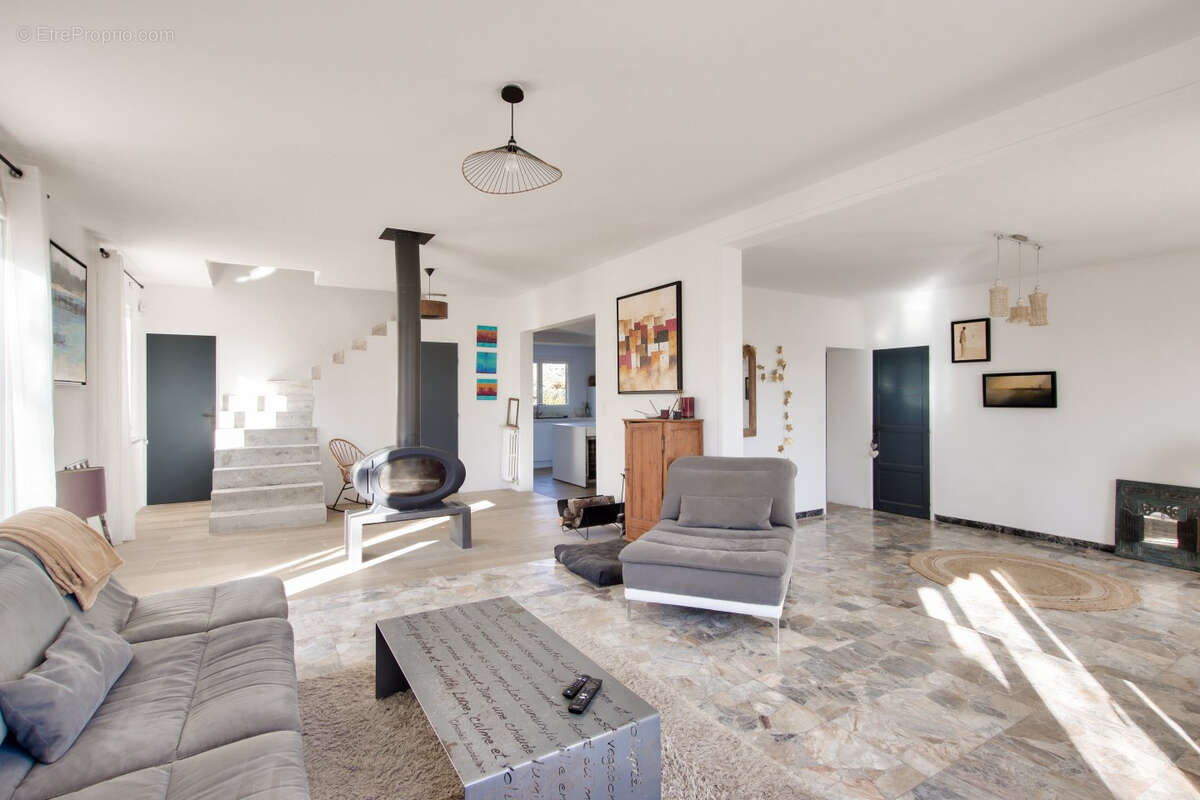 Maison à DRAGUIGNAN