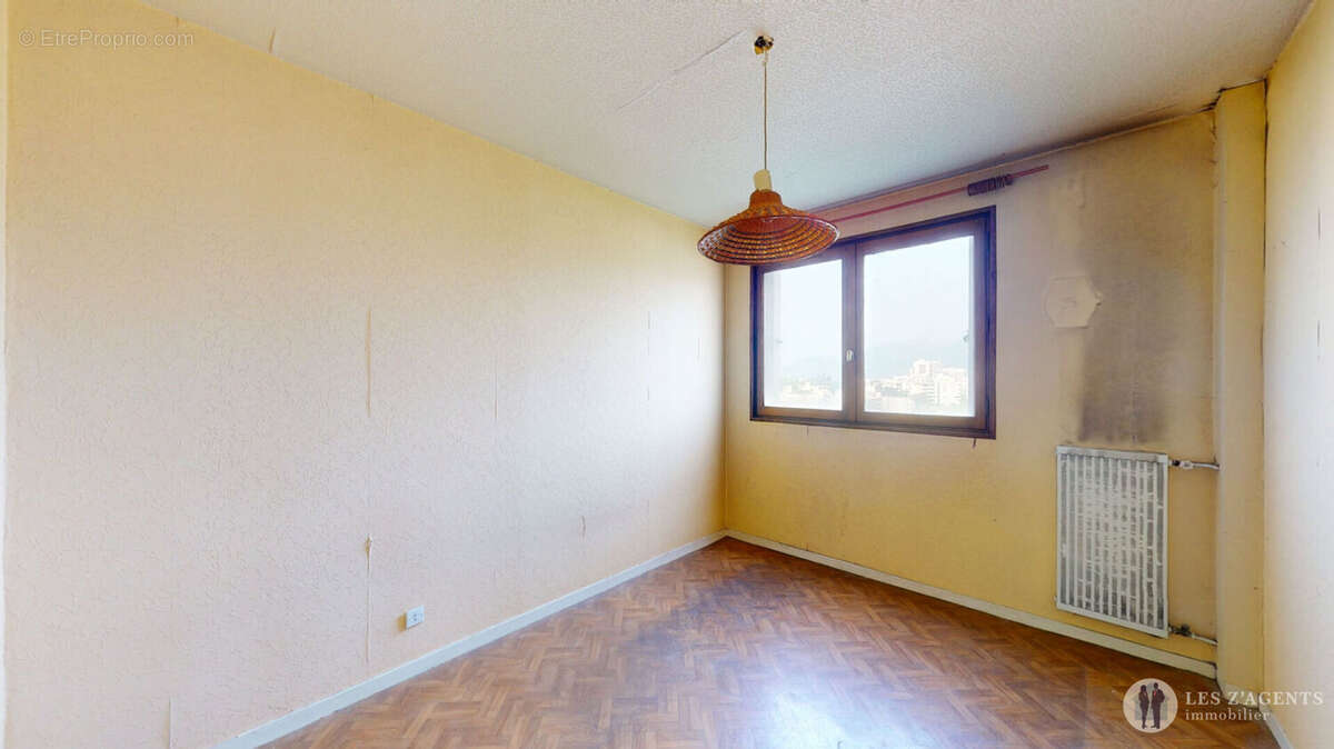 Appartement à ECHIROLLES