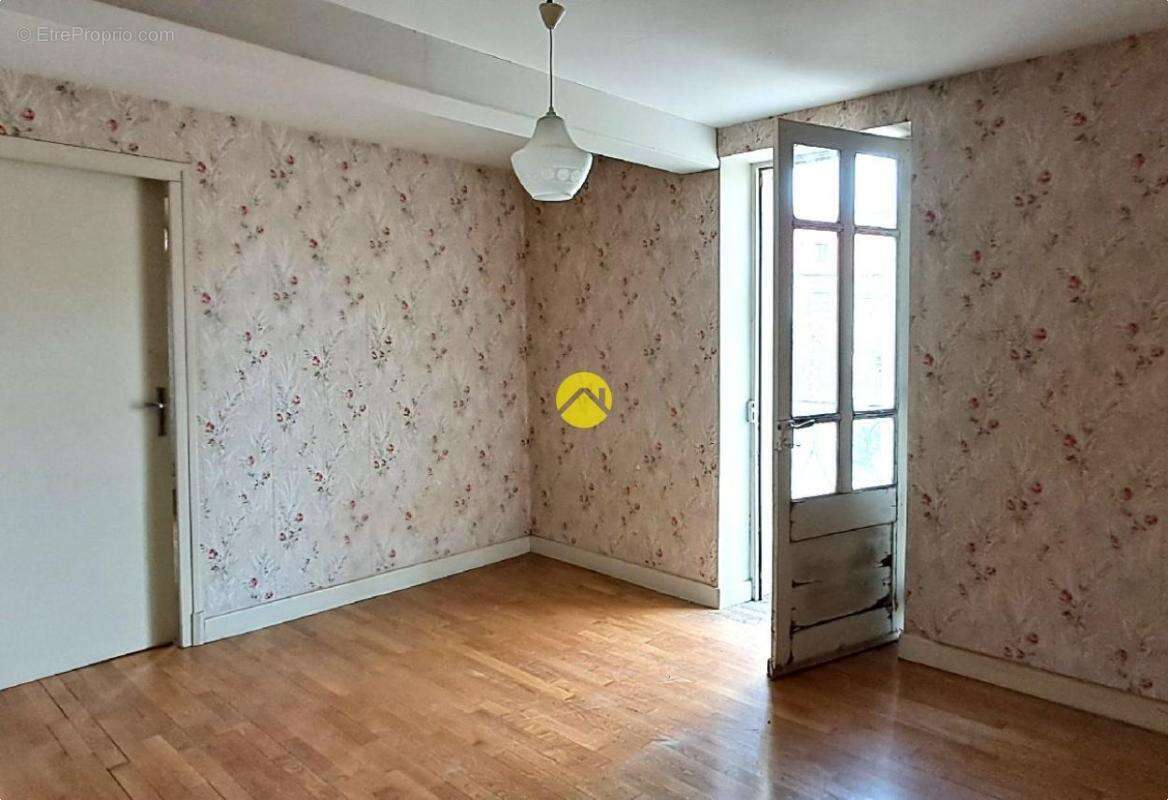 Maison à SAINT-HILAIRE