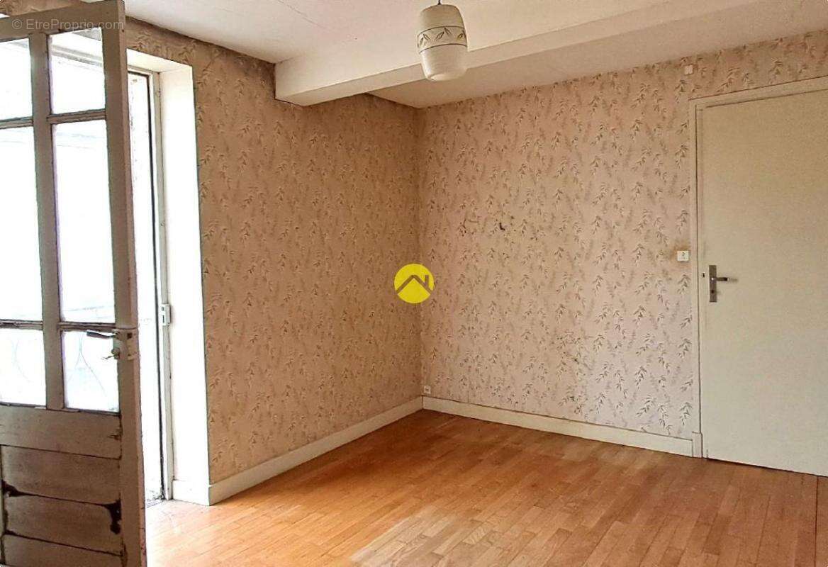 Maison à SAINT-HILAIRE