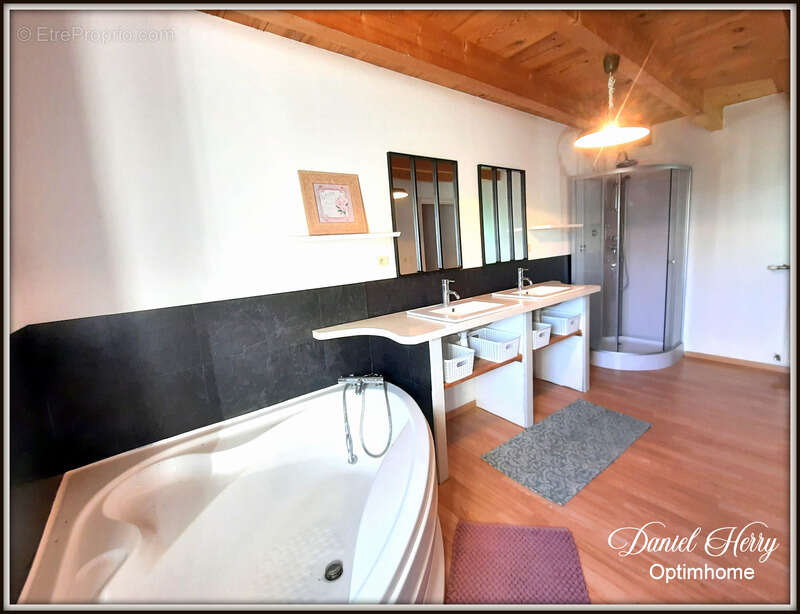 Maison à PLOUGOURVEST