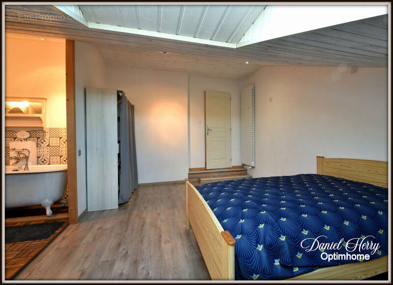 Maison à PLOUGOURVEST