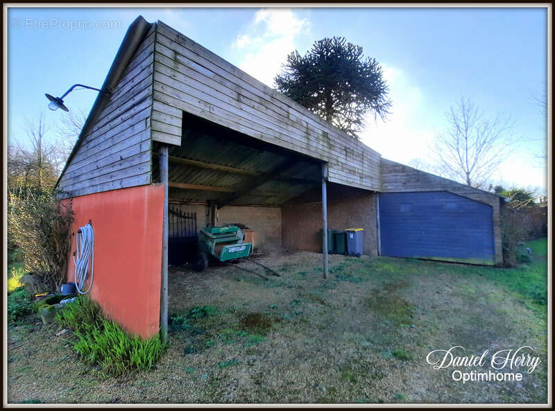 Maison à PLOUGOURVEST