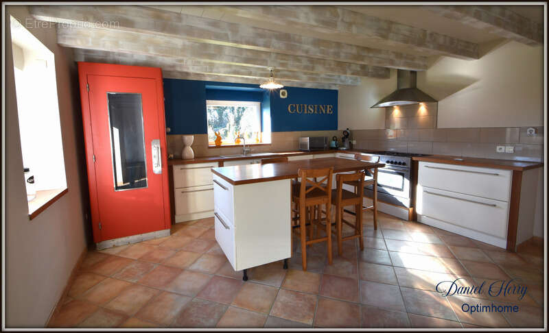 Maison à PLOUGOURVEST