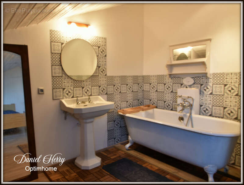 Maison à PLOUGOURVEST