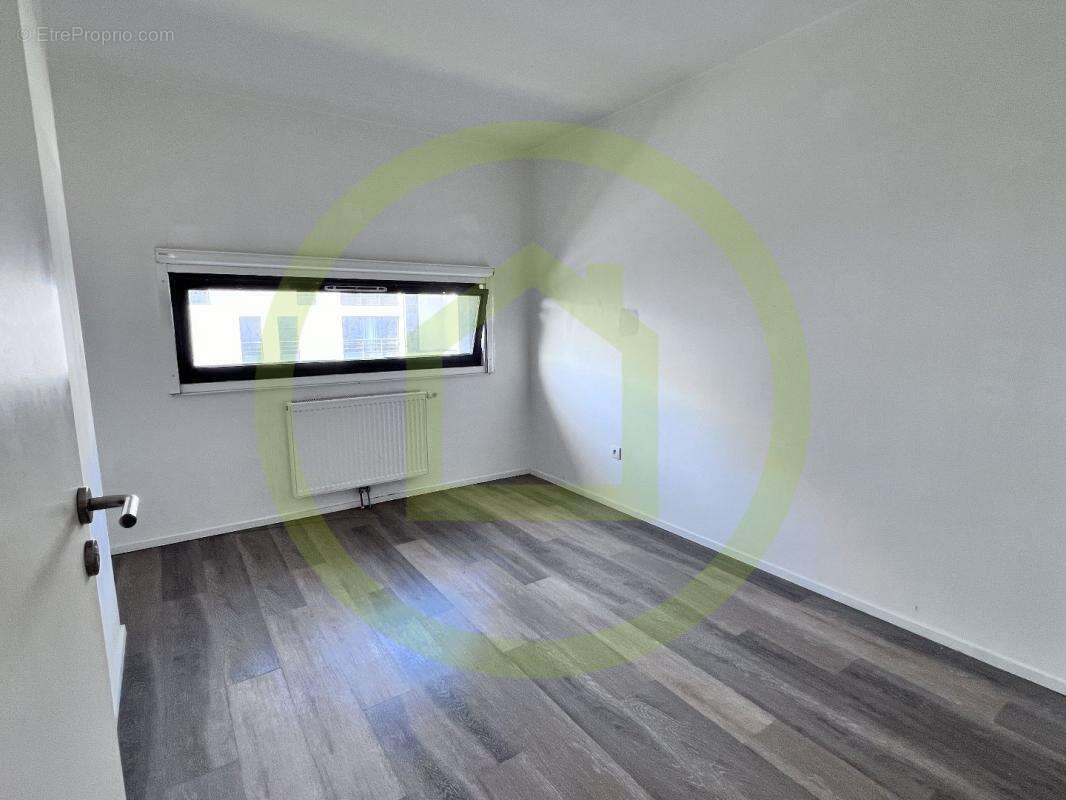 Maison à LES RUES-DES-VIGNES