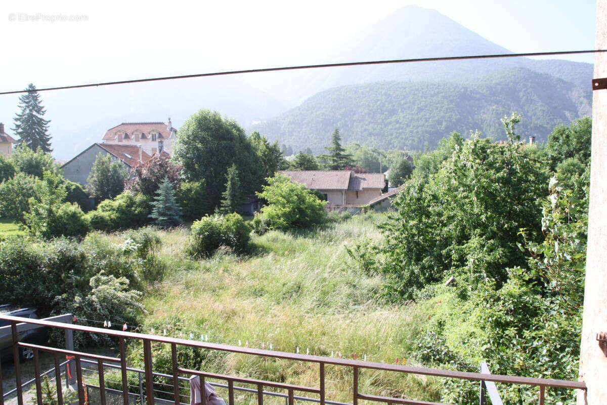 Appartement à VEYNES