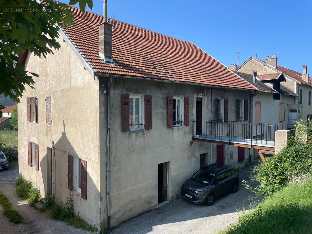 Appartement à VEYNES