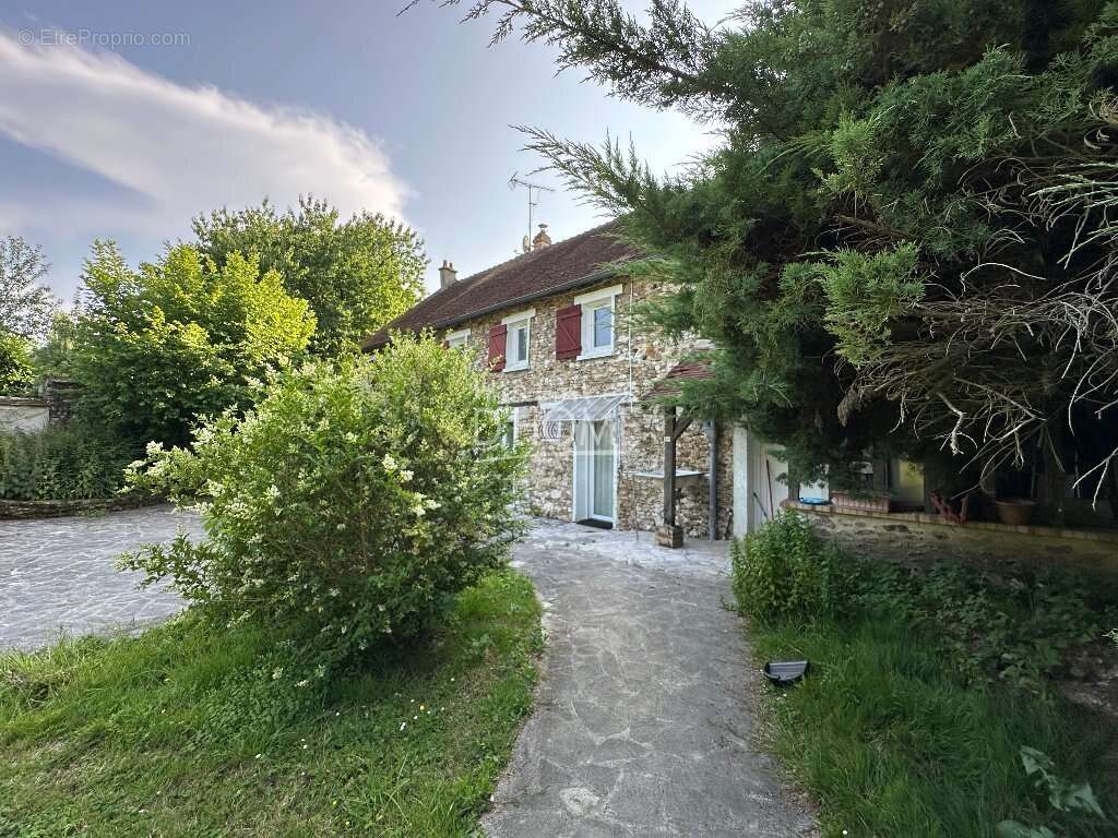 Maison à COULOMMIERS