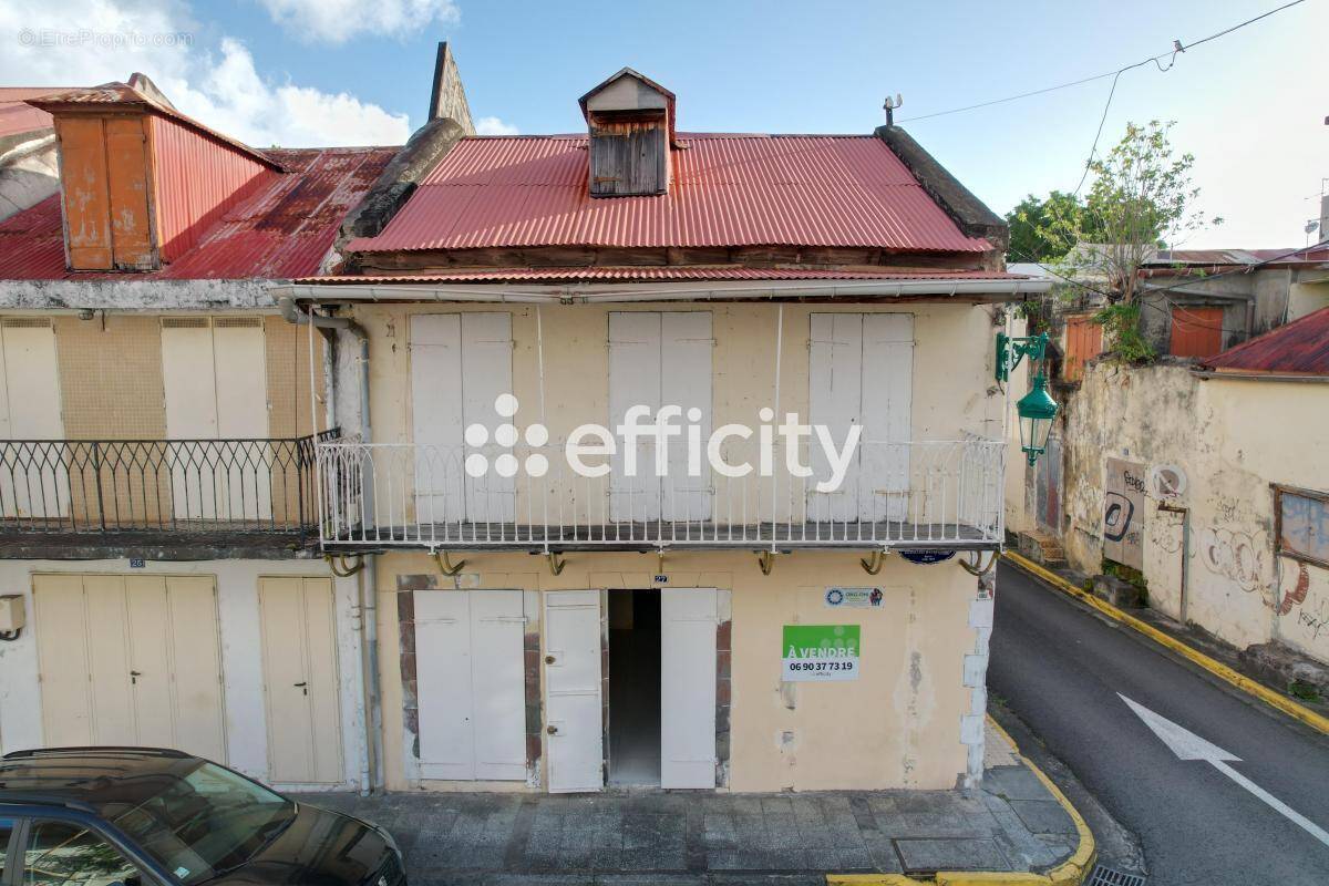 Maison à BASSE-TERRE