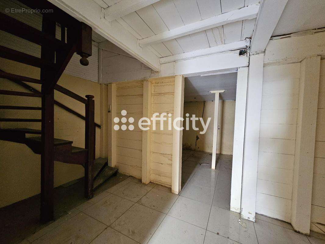 Maison à BASSE-TERRE