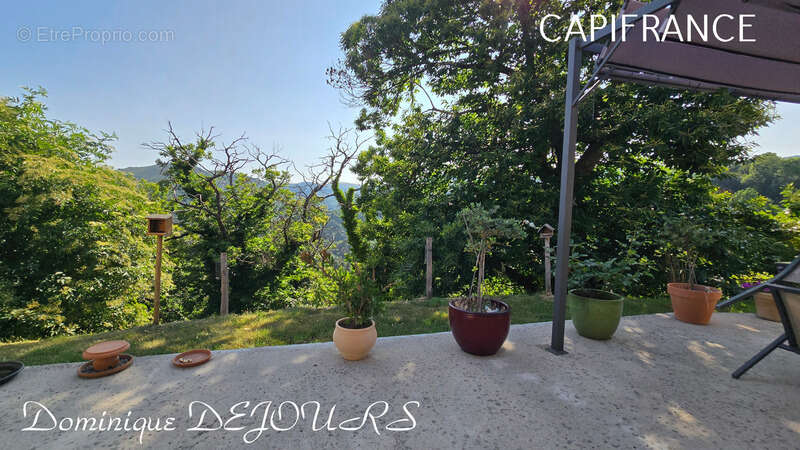 Maison à ISSAMOULENC