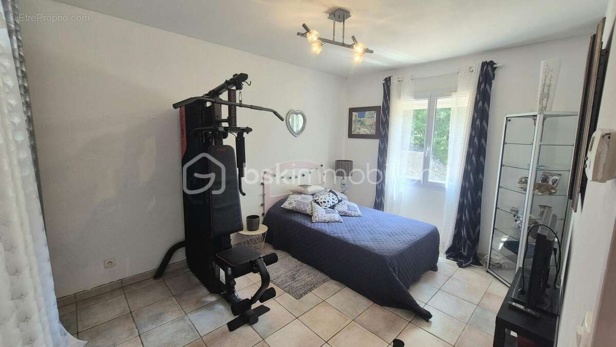 Maison à BESSE-SUR-ISSOLE