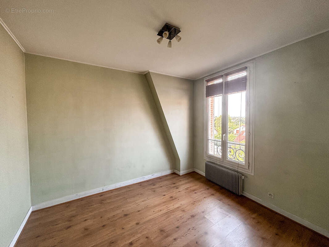 Appartement à SARTROUVILLE