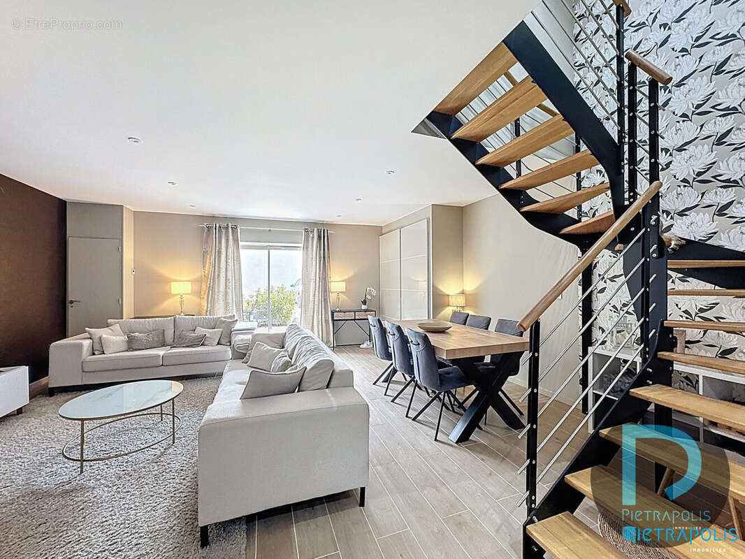 Appartement à CORCELLES-EN-BEAUJOLAIS