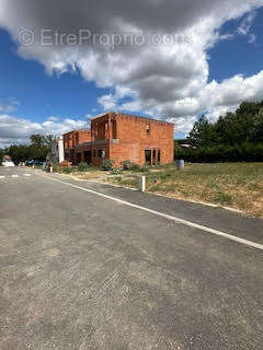 Terrain à SAINT-GENIES-BELLEVUE