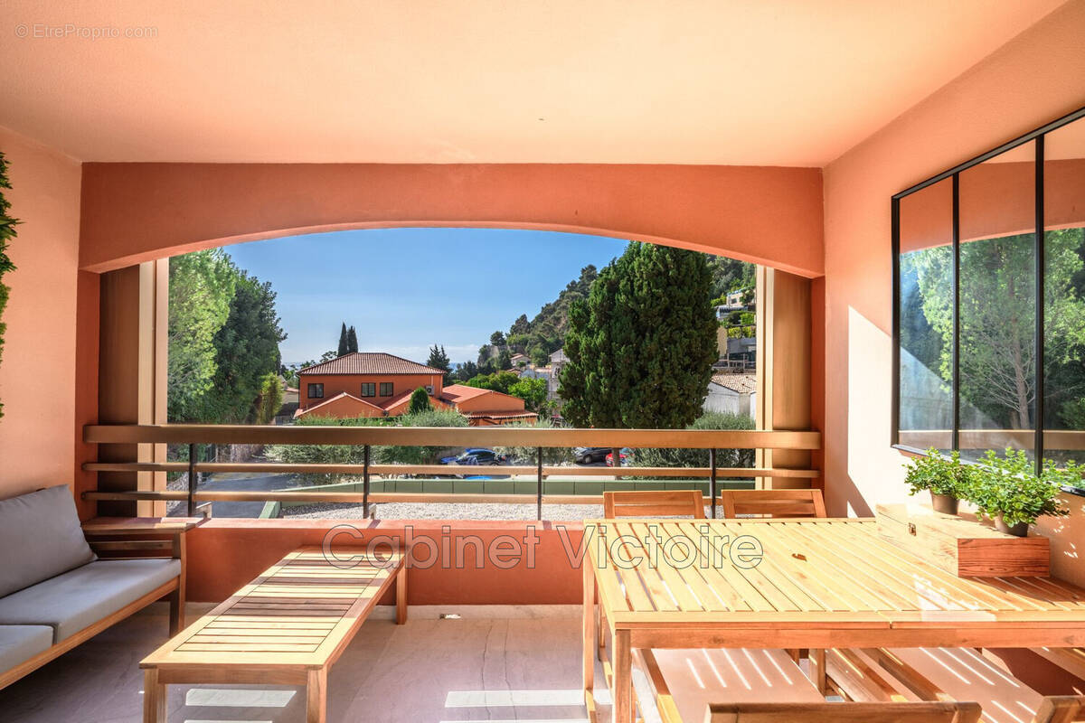 Appartement à EZE