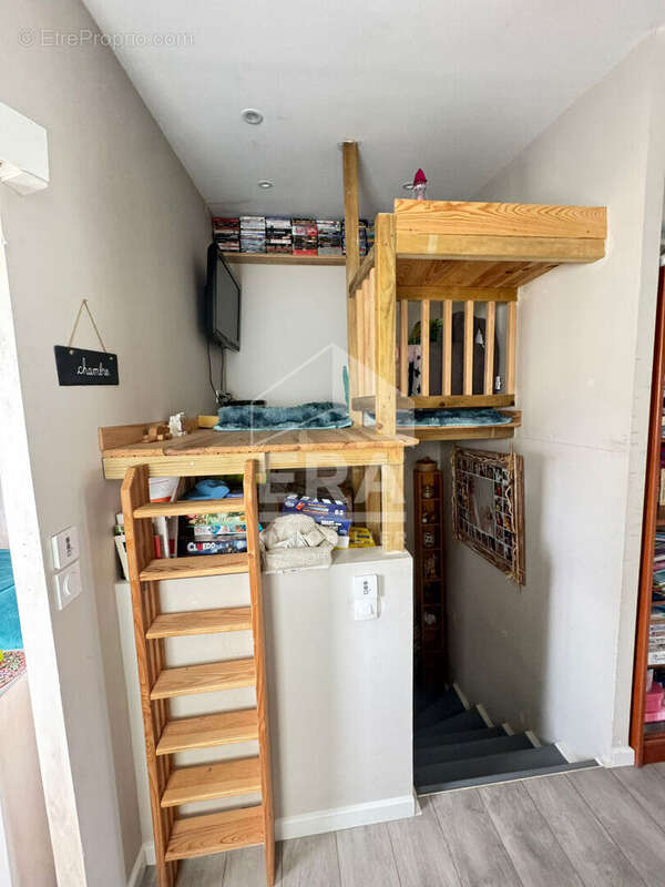 Maison à VILLIERS-LE-BACLE