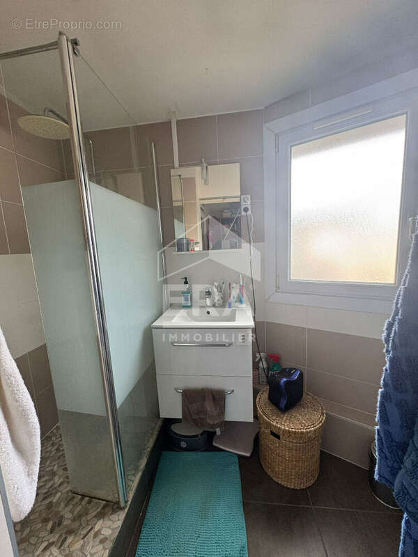 Maison à VILLIERS-LE-BACLE