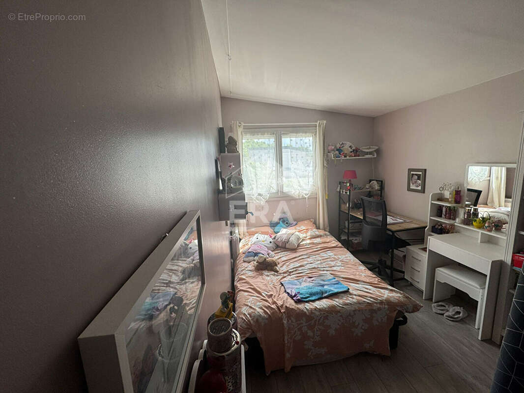 Maison à VILLIERS-LE-BACLE