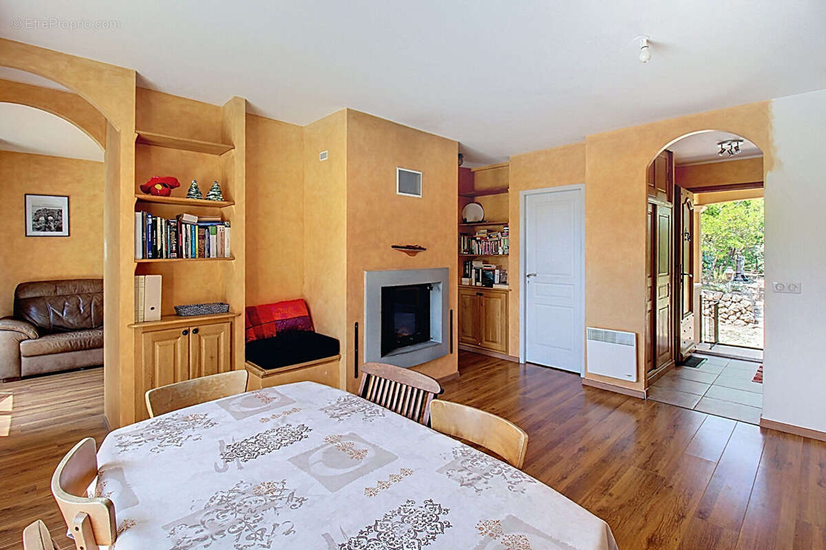 Maison à DRAGUIGNAN