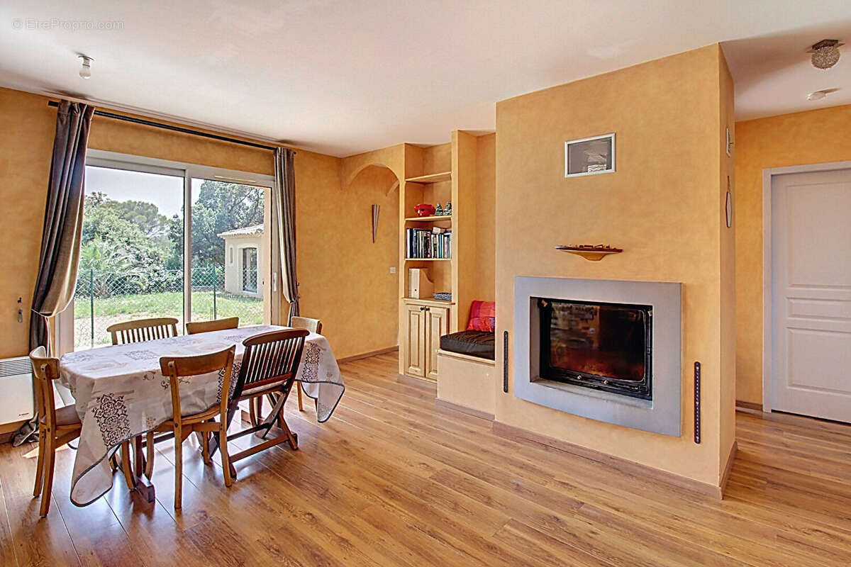 Maison à DRAGUIGNAN