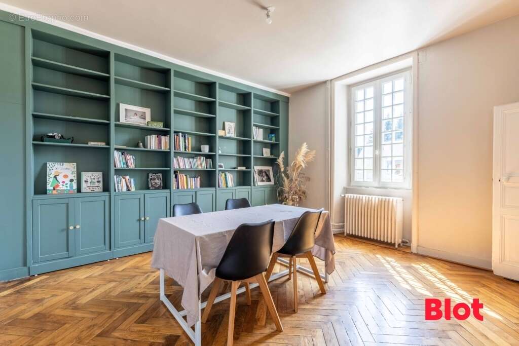 Maison à LOUVIGNE-DE-BAIS