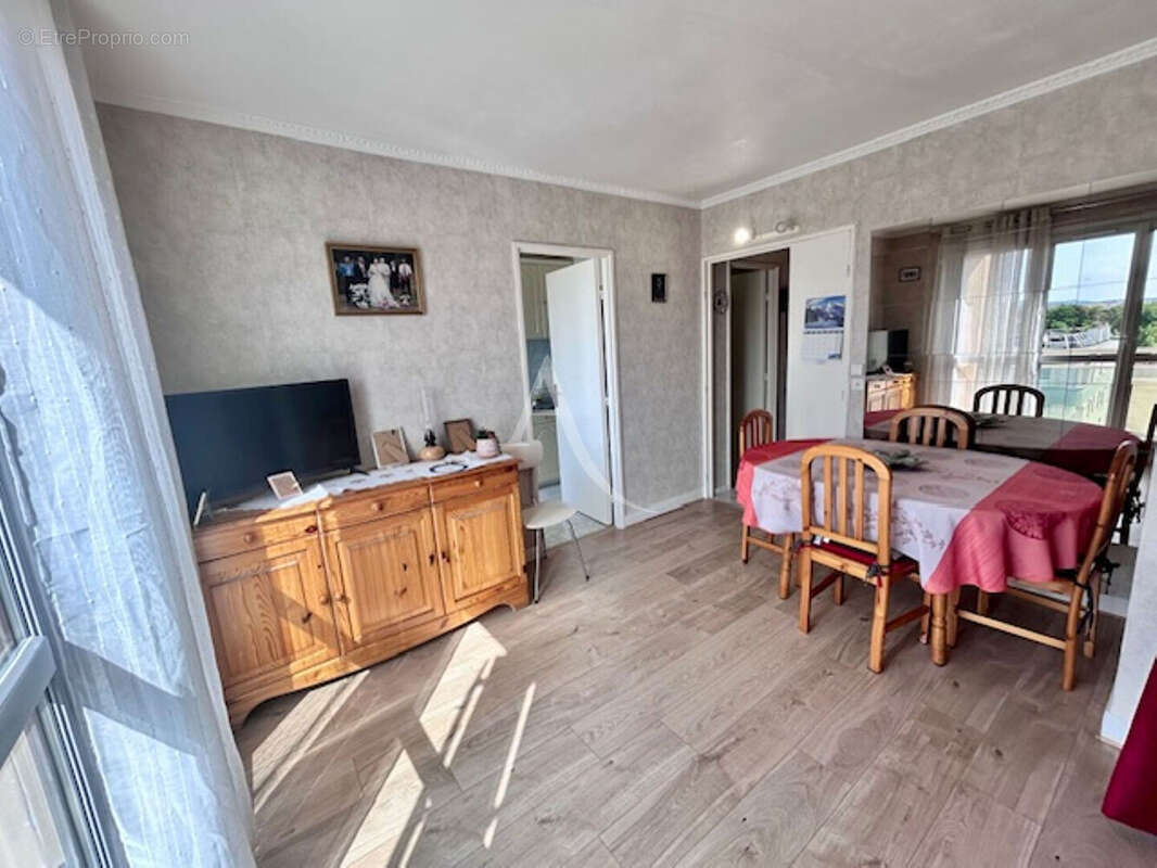 Appartement à LE BOURGET