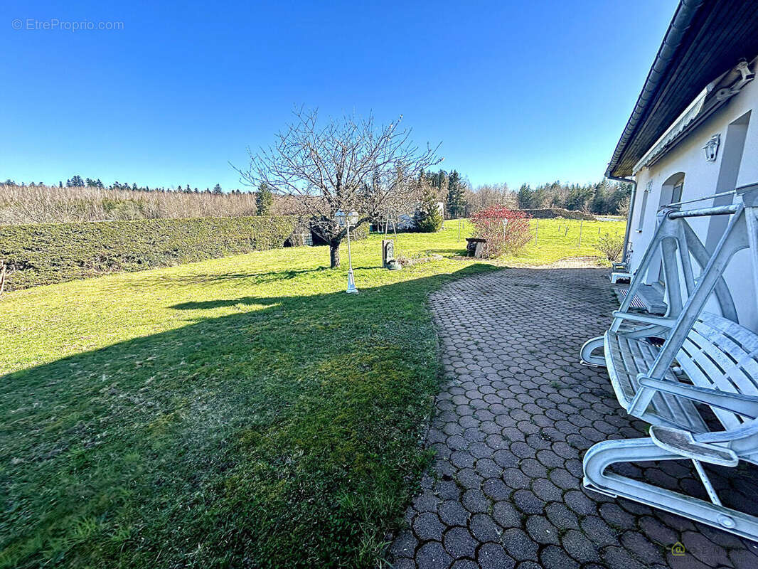 Maison à PROVENCHERES-SUR-FAVE