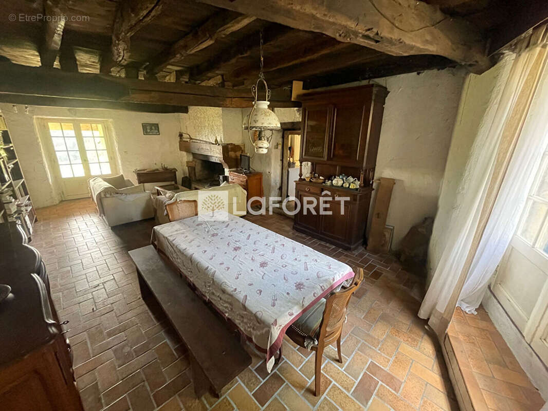 Maison à GAJA-LA-SELVE