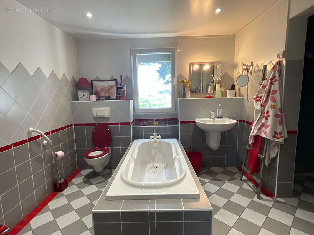 Maison à MAUREILHAN