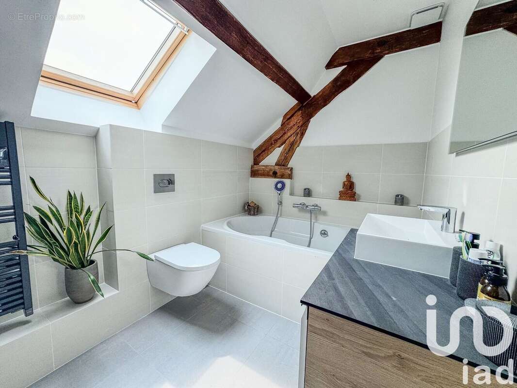 Photo 8 - Appartement à CRECY-LA-CHAPELLE