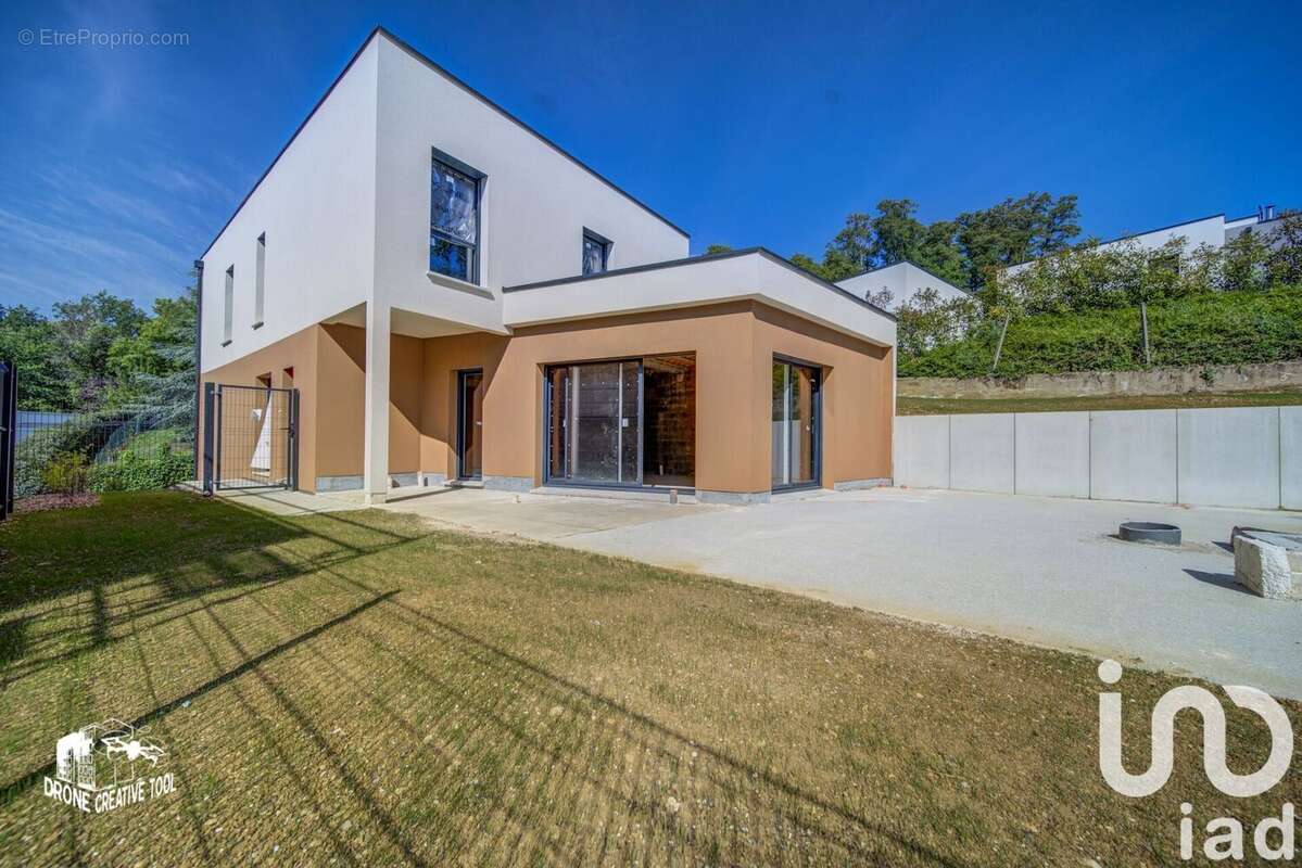 Photo 8 - Maison à JUSSY