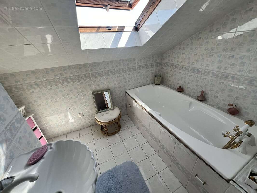 Maison à SAINT-CHERON