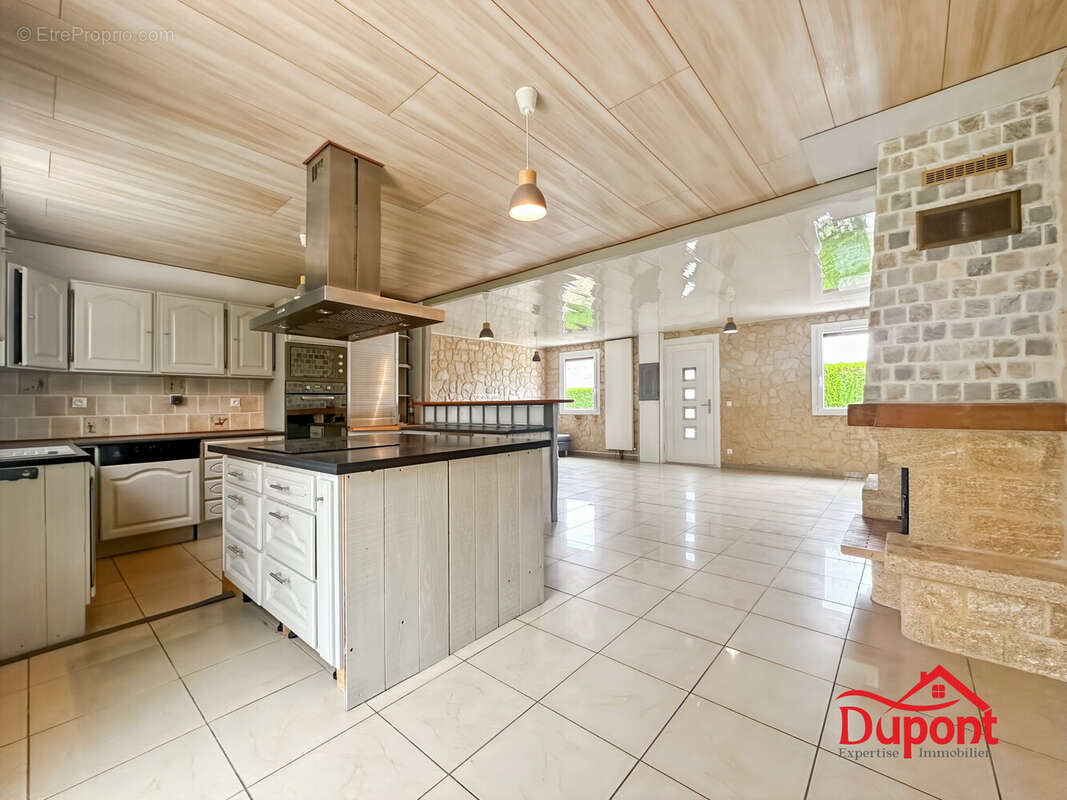 Maison à LES MAZURES