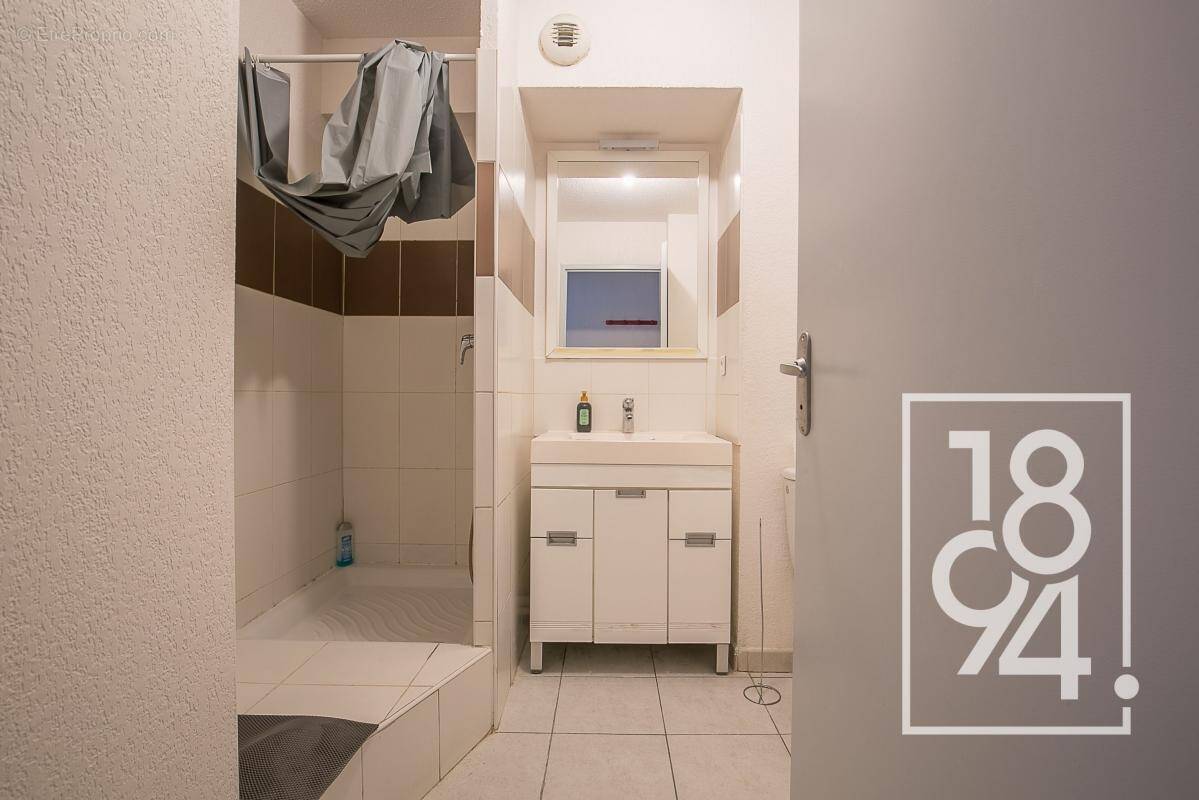 Appartement à MARSEILLE-1E